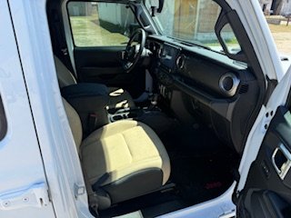 2019 Jeep Wrangler Unlimited Sahara - Photo 9