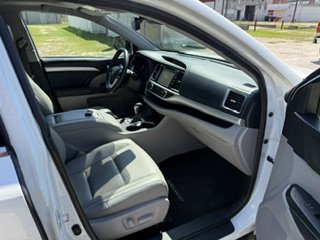 2019 Toyota Highlander XLE - Photo 11